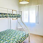 Beachside With Balcony Lejlighed *