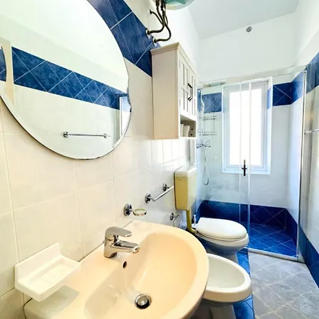 Апартаменты Beachside With Balcony Бибионе